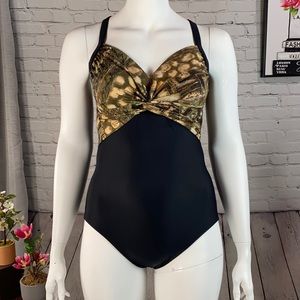 SHAPE DETECTOR Black/Green/Gold 1pc Size: 16